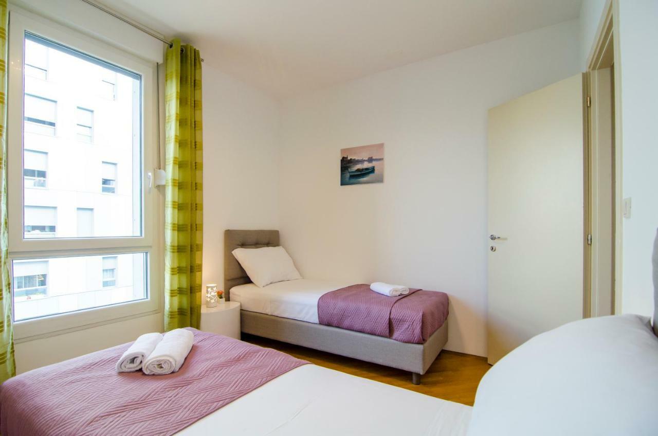 Split Apartment Sinisa Buitenkant foto