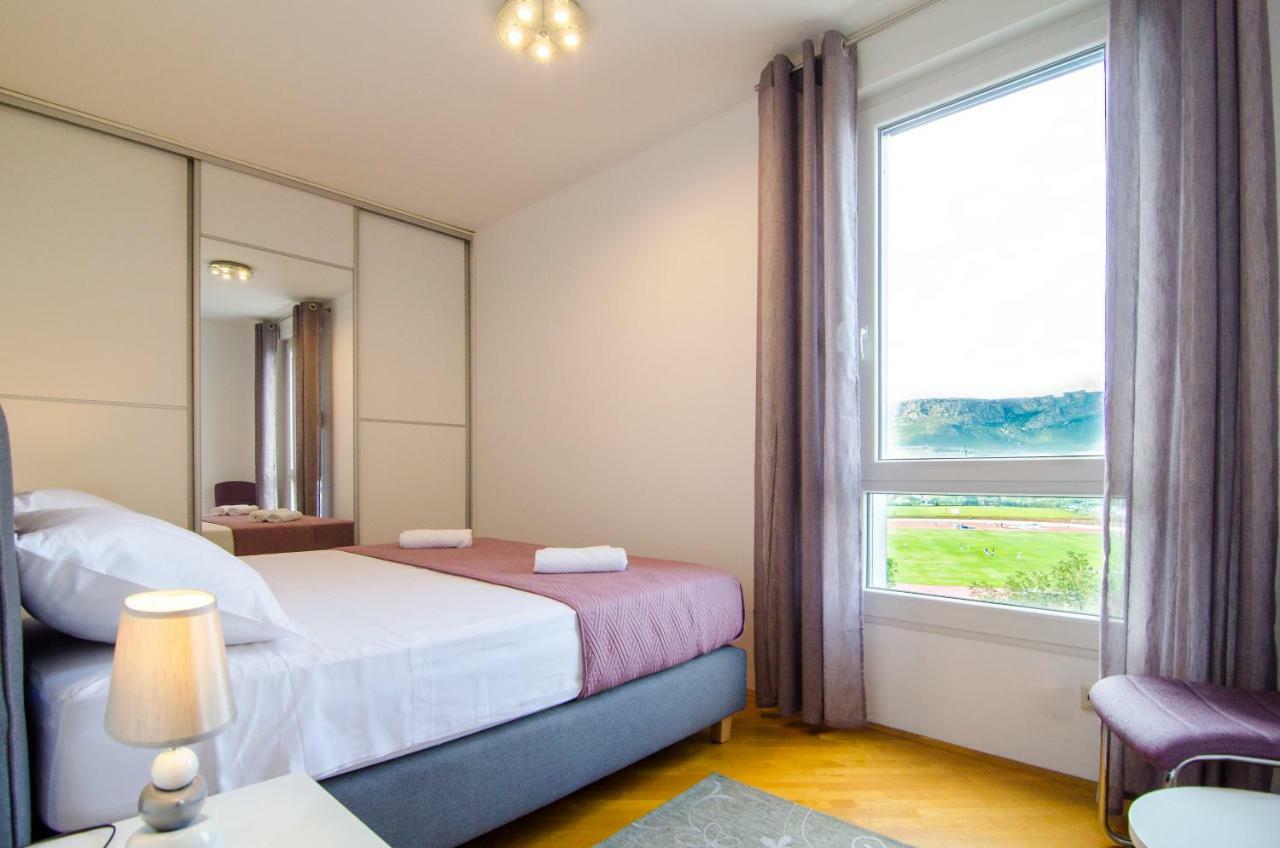 Split Apartment Sinisa Buitenkant foto