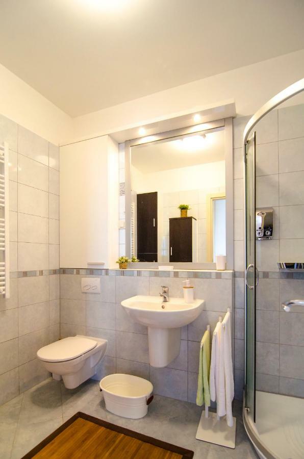 Split Apartment Sinisa Buitenkant foto