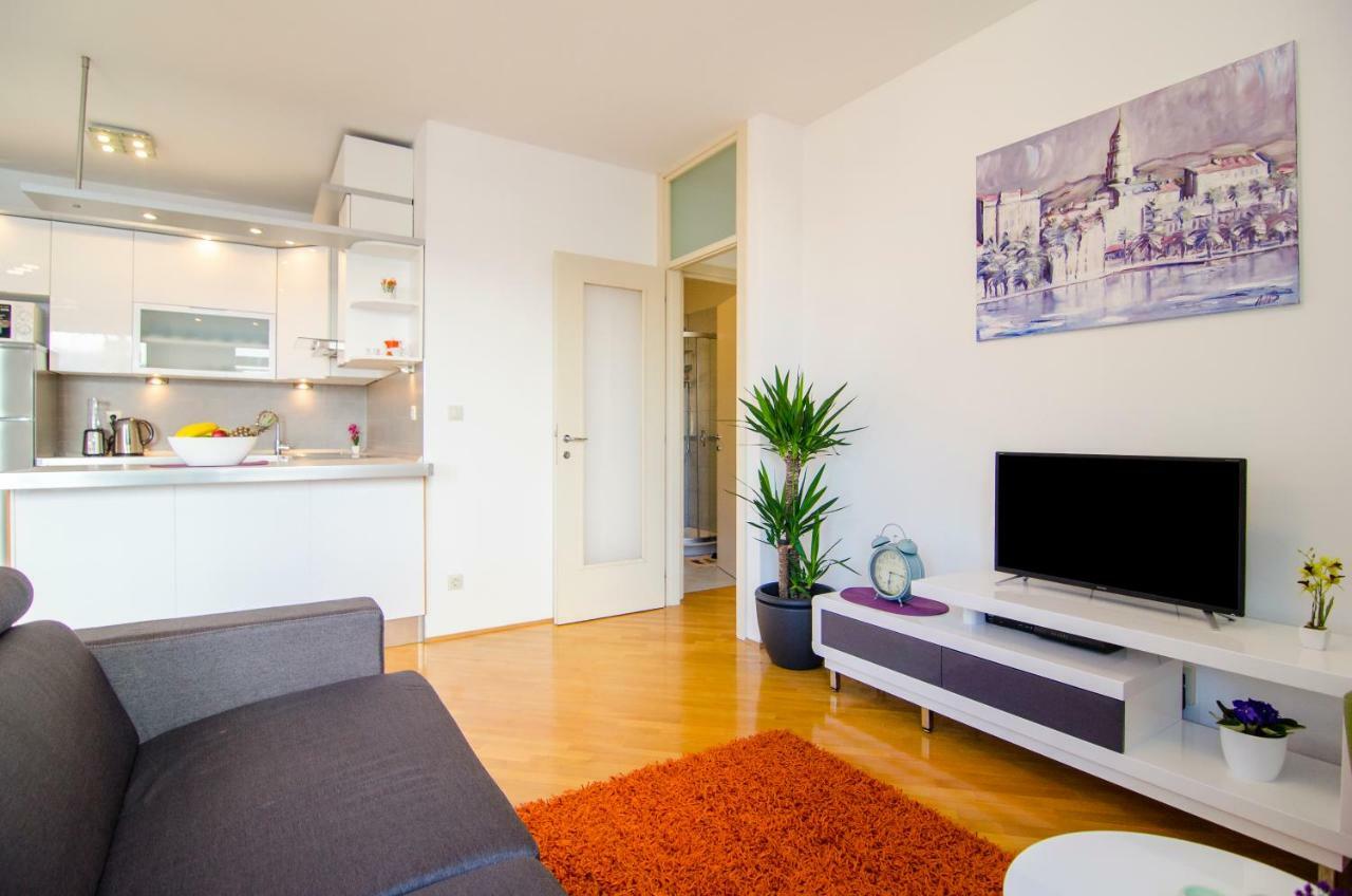 Split Apartment Sinisa Buitenkant foto